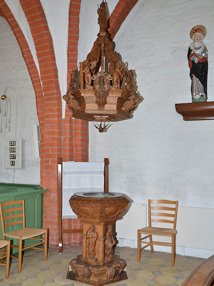 Store Tåstrup Kirke, Holbæk Provsti. All © copyright Jens Kinkel
