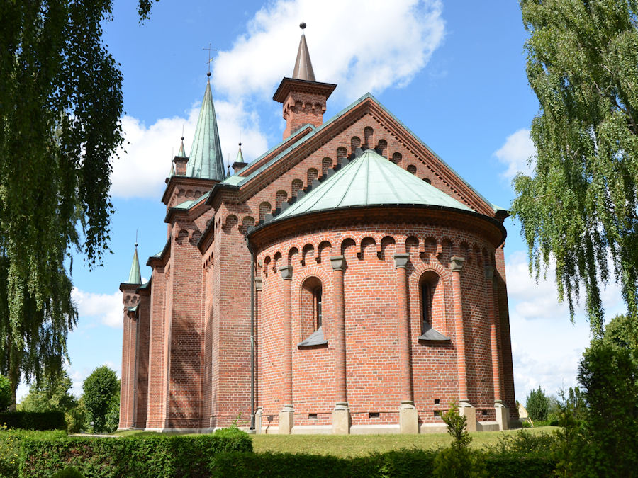 Ugerl�se Kirke, Holb�k Provsti. All � copyright Jens Kinkel