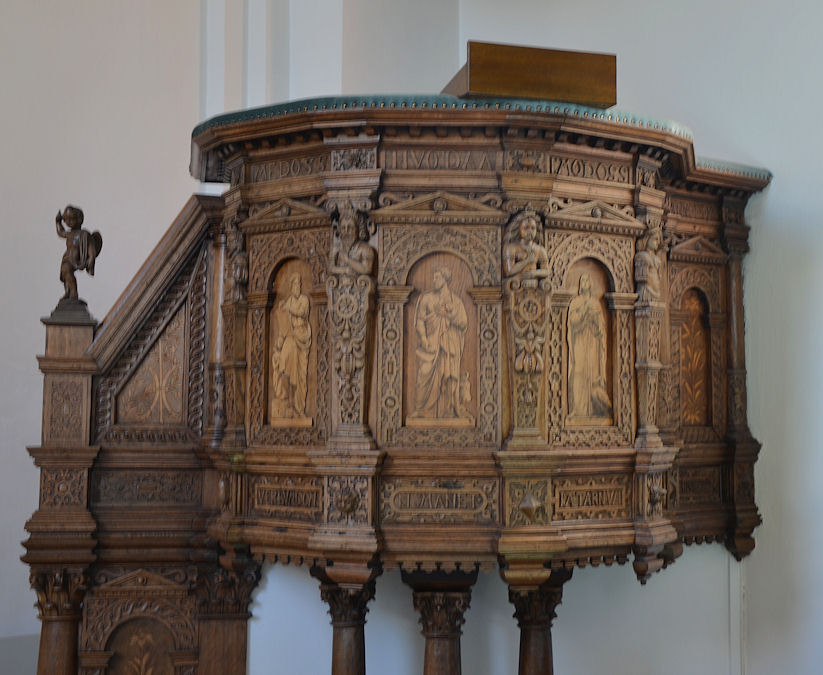 Ugerl�se Kirke, Holb�k Provsti. All � copyright Jens Kinkel
