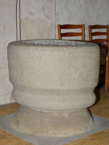 Undl�se Kirke, Holb�k Provsti. All � copyright Jens Kinkel