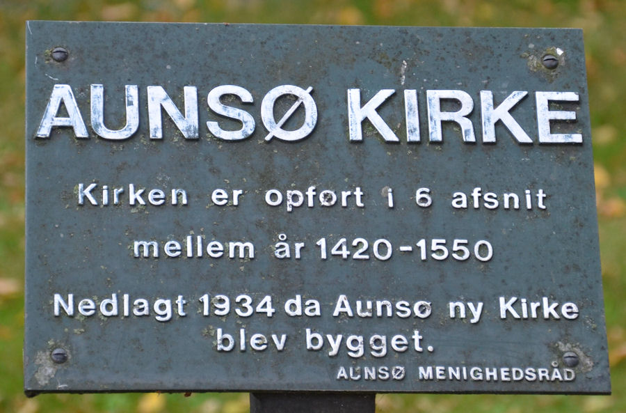 Aunsø Gamle Kirke, Kalundborg Provsti. All © copyright Jens Kinkel