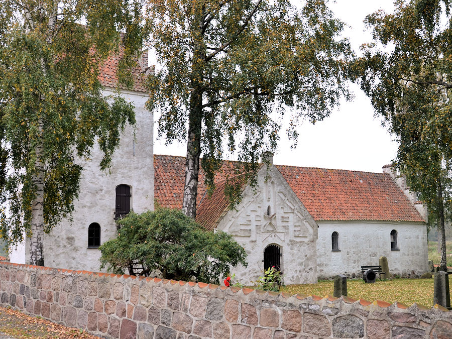 Auns� Gamle Kirke, Kalundborg Provsti. All � copyright Jens Kinkel