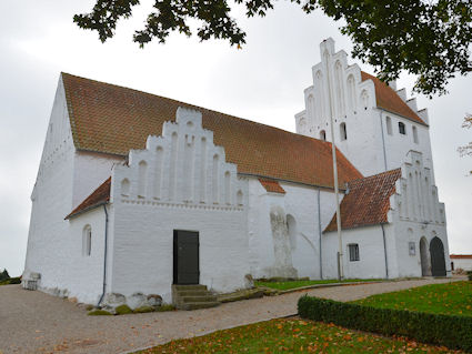 F�llenslev Kirke, Kalundborg Provsti. All � copyright Jens Kinkel