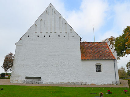 F�llenslev Kirke, Kalundborg Provsti. All � copyright Jens Kinkel
