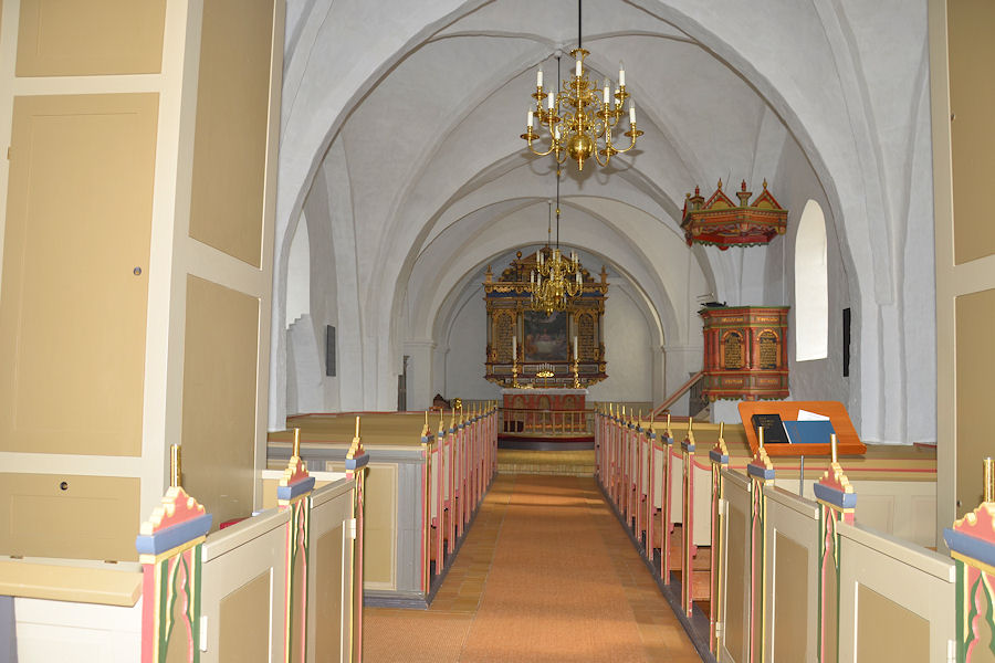 Føllenslev Kirke, Kalundborg Provsti. All © copyright Jens Kinkel