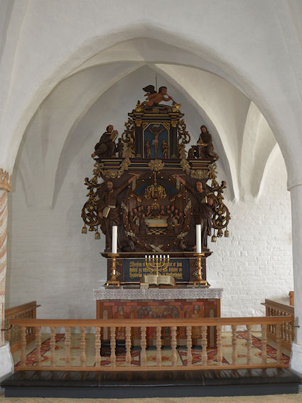 Kirke Helsinge Kirke, Kalundborg Provsti All � copyright Jens Kinkel