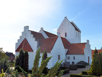 R�sn�s Kirke, Kalundborg Provsti. All � copyright Jens Kinkel