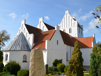 Ubby Kirke, Kalundborg Provsti. All © copyright Jens Kinkel