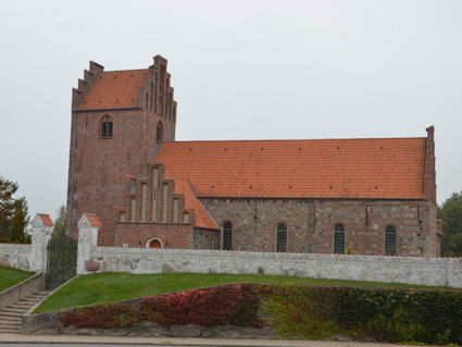 Viskinge Kirke, Kalundborg Provsti. All © copyright Jens Kinkel