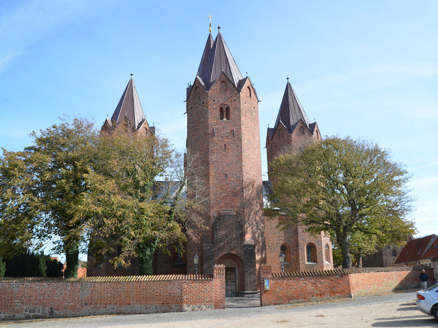 Vor Frue Kirke, Kalundborg Provsti. All � copyright Jens Kinkel