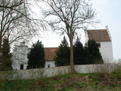 Freerslev Kirke, Tryggev�lde Provsti