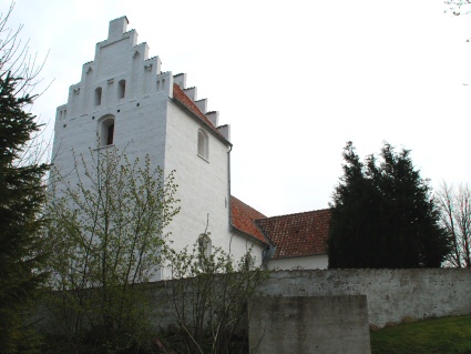 Freerslev Kirke, Tryggev�lde Provsti