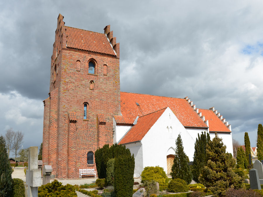 Gundsømagle Kirke, Roskilde Domprovsti. All © copyright Jens Kinkel
