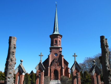 Hylleholt Kirke, Tryggev�lde Provsti