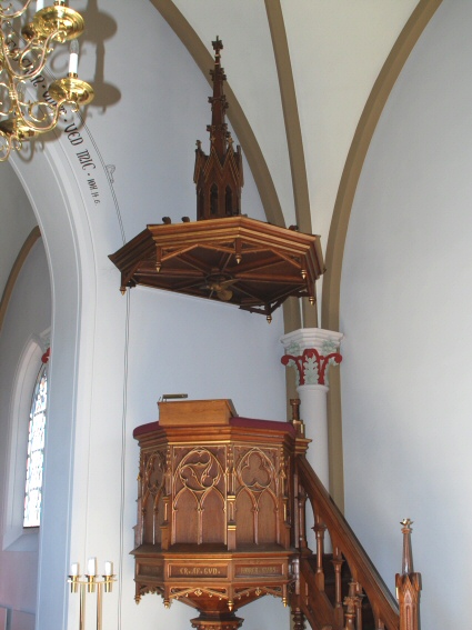 Hylleholt Kirke, Tryggev�lde Provsti