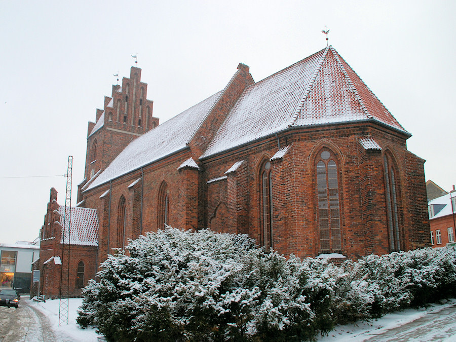Sankt Mortens Kirke, N�stved Provsti. All � copyright Jens Kinkel