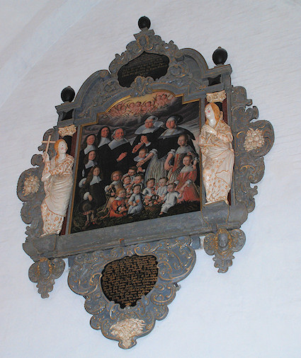 Sankt Mortens Kirke, N�stved Provsti. All � copyright Jens Kinkel