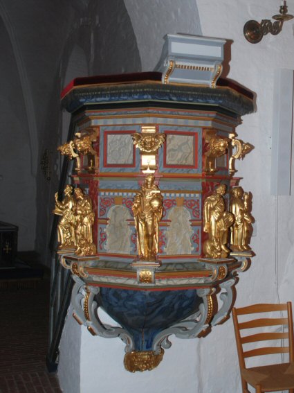 Nyk�bing Sj. Kirke,  Ods og Skippinge Provsti.  All � copyright Jens Kinkel