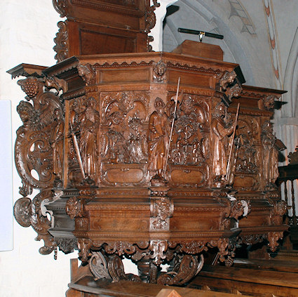 Sankt Peders Kirke, N�stved Provsti. All � copyright Jens Kinkel