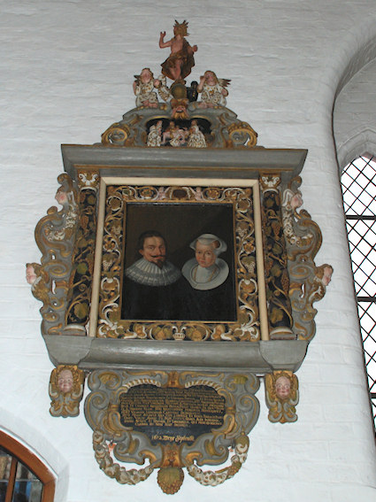 Sankt Peders Kirke, N�stved Provsti. All � copyright Jens Kinkel