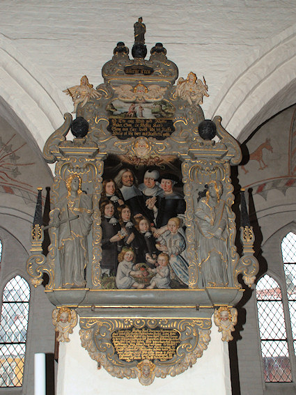 Sankt Peders Kirke, N�stved Provsti. All � copyright Jens Kinkel