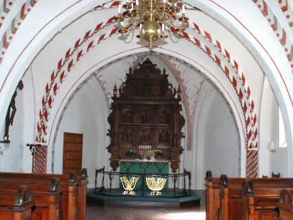 Roholte Kirke, Tryggev�lde Provsti