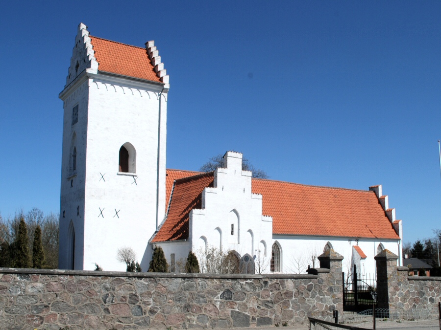 Spjellerup Kirke, Tryggev�lde Provsti