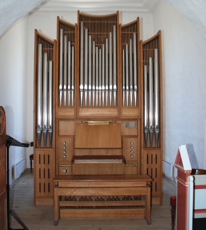 Spjellerup Kirke, Tryggev�lde Provsti
