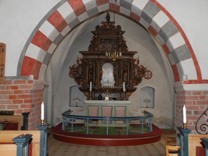 Teestrup Kirke, Tryggev�lde Provsti