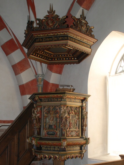 Teestrup Kirke, Tryggev�lde Provsti