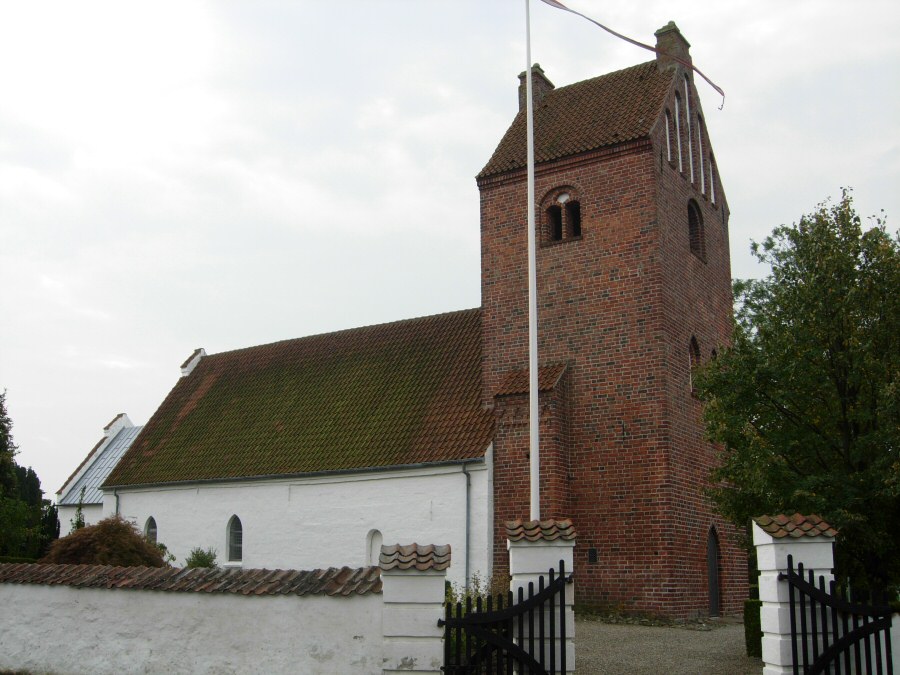 Tune Kirke