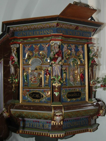 Tune Kirke