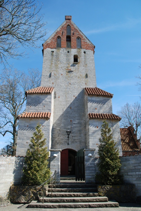 Varpelev Kirke, Tryggev�lde Provsti