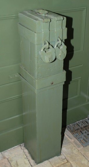 Varpelev Kirke, Tryggev�lde Provsti