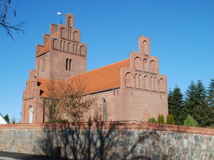 Vester Egede Kirke, Tryggev�lde Provsti